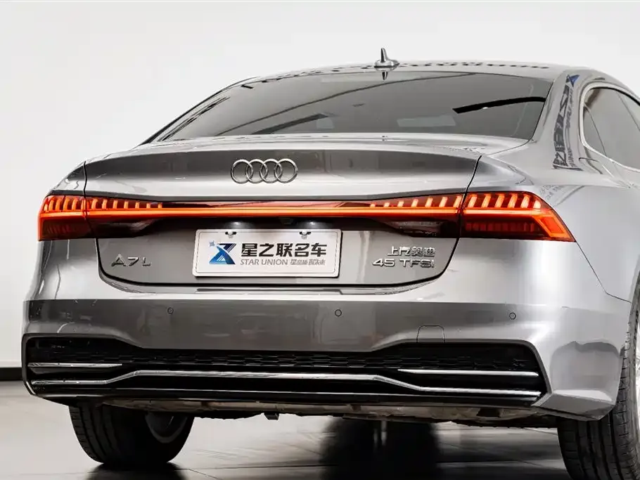 Audi A7L 2024 из CN, фото 10