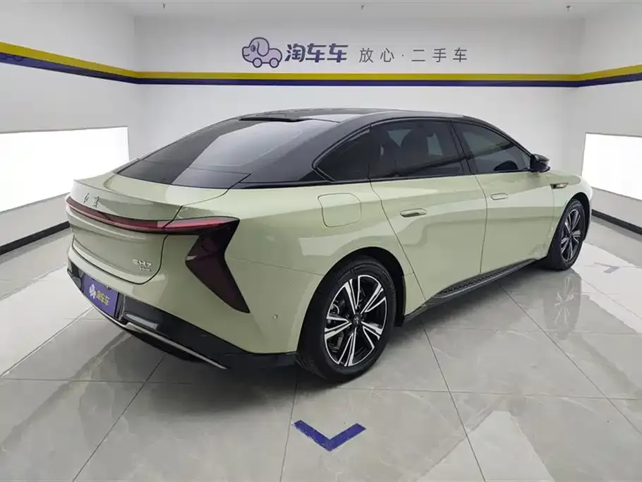 Hongqi EH7 — фото 4