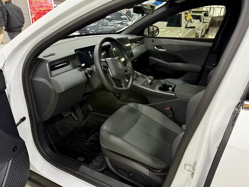 BYD Qin PLUS 2025 из CN, фото 9