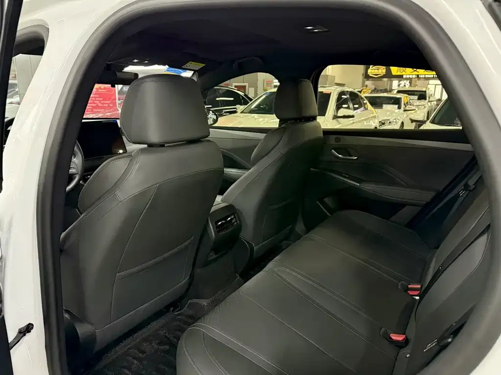 BYD Qin PLUS 2025 из CN, фото 2
