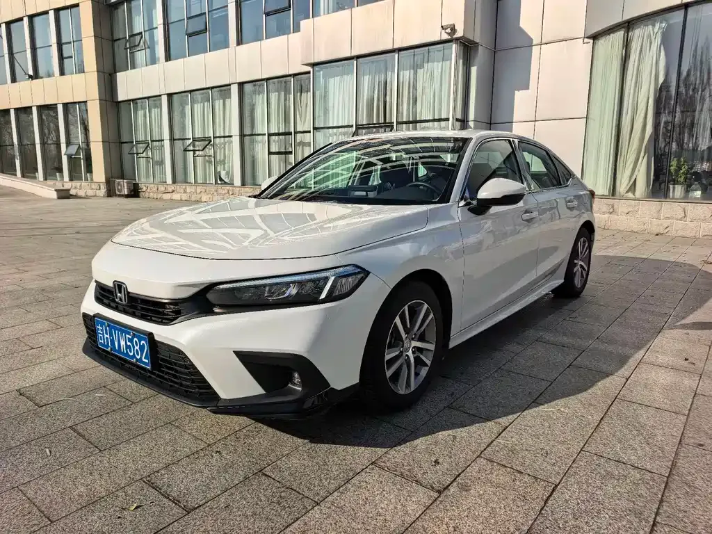Honda Civic — фото 1