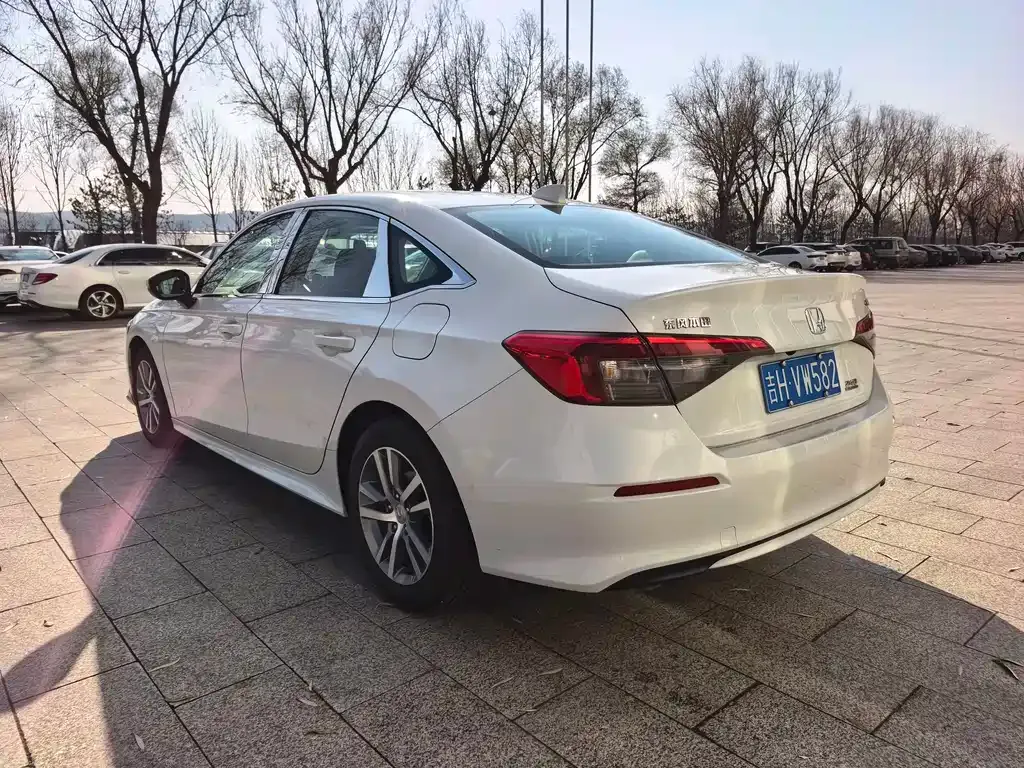 Honda Civic — фото 10