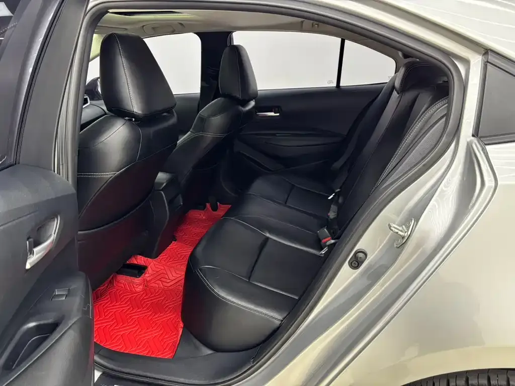 Toyota Corolla 2023 из CN, фото 9
