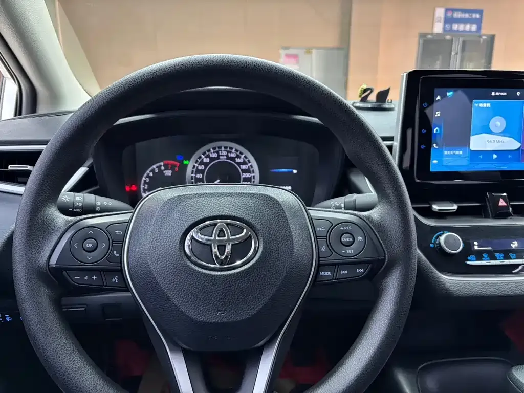 Toyota Corolla 2023 из CN, фото 7