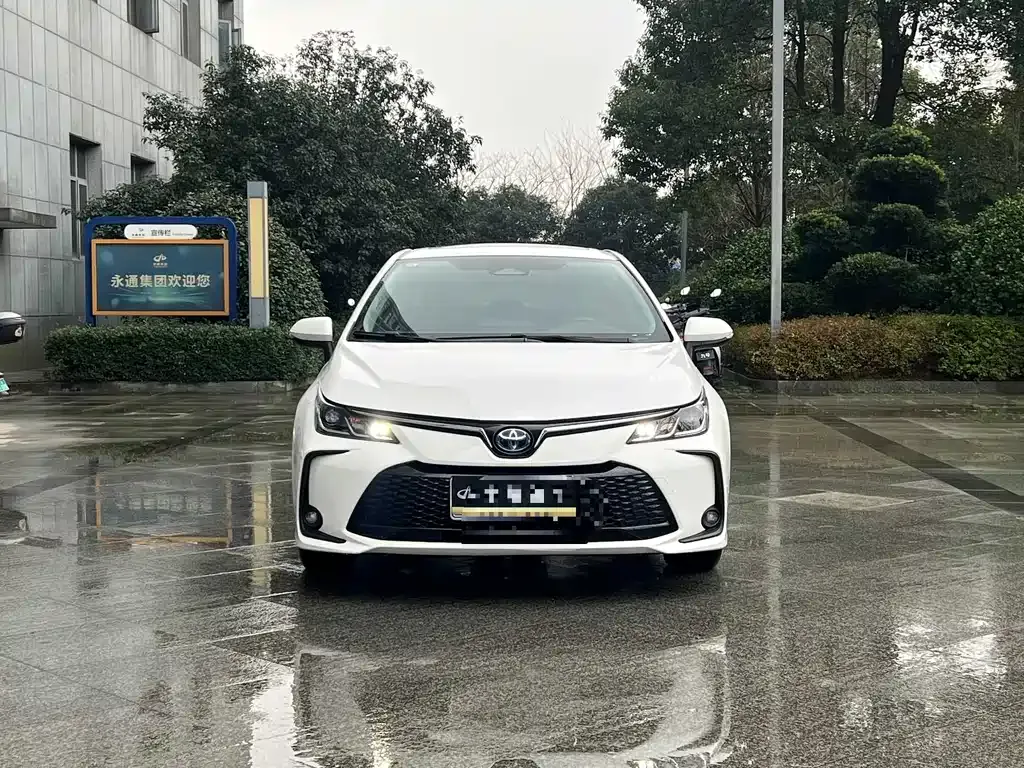 Toyota Corolla 2023 из CN, фото 7
