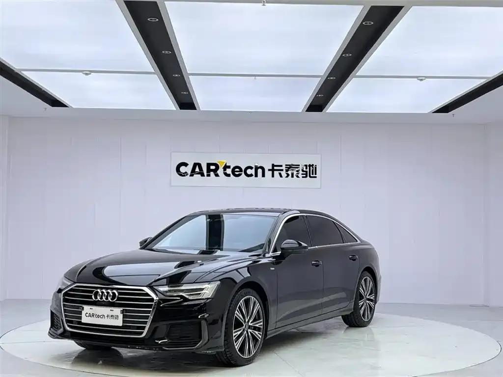 Audi A6L — фото 1