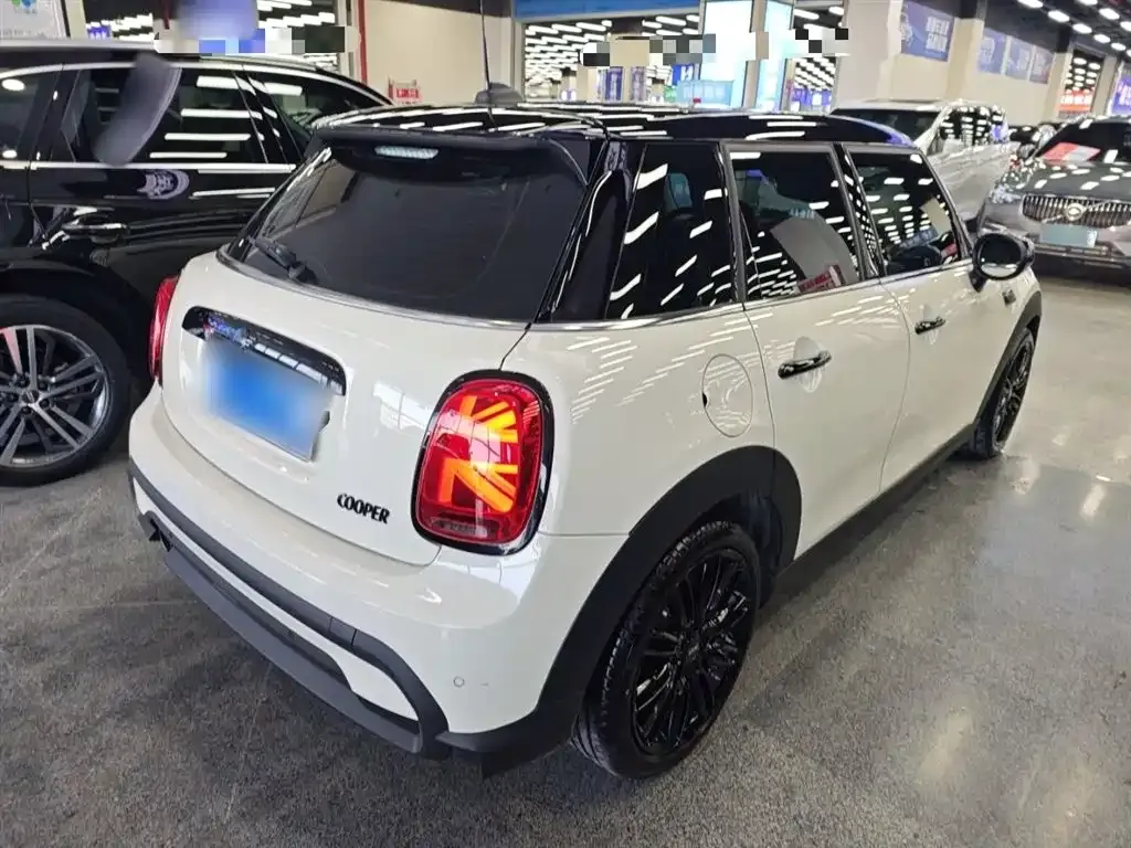 MINI Cooper (3-door) 2022 из CN, фото 3