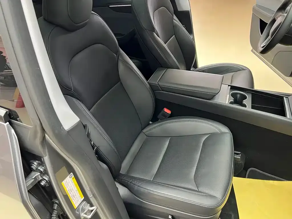 Tesla Model Y 2025 из CN, фото 9
