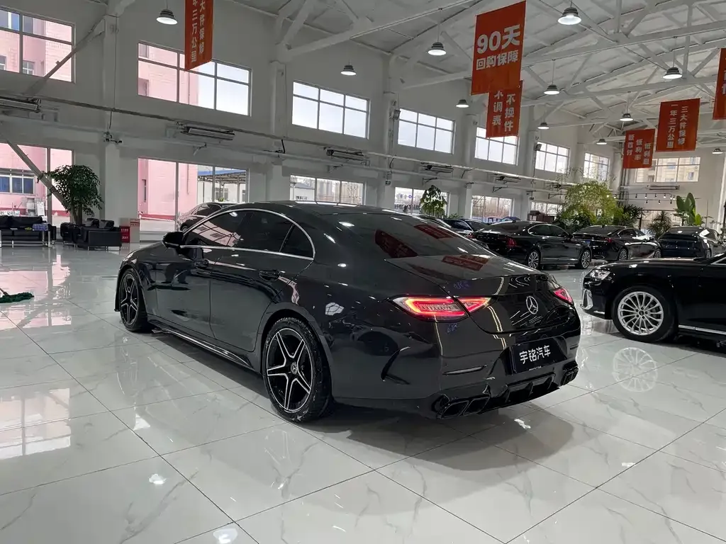 Mercedes-Benz CLS — фото 9