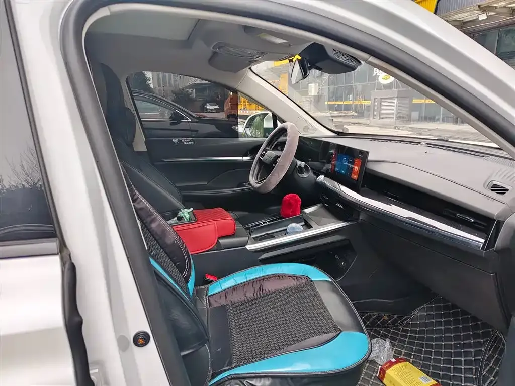 Roewe RX5 MAX 2023 из CN, фото 5