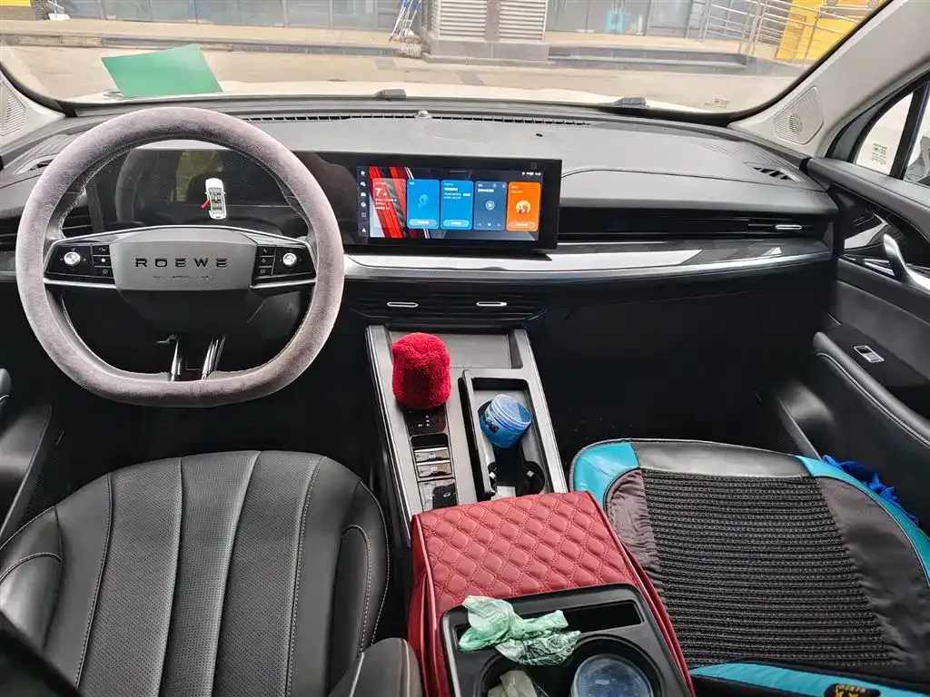 Roewe RX5 MAX 2023 из CN, фото 7