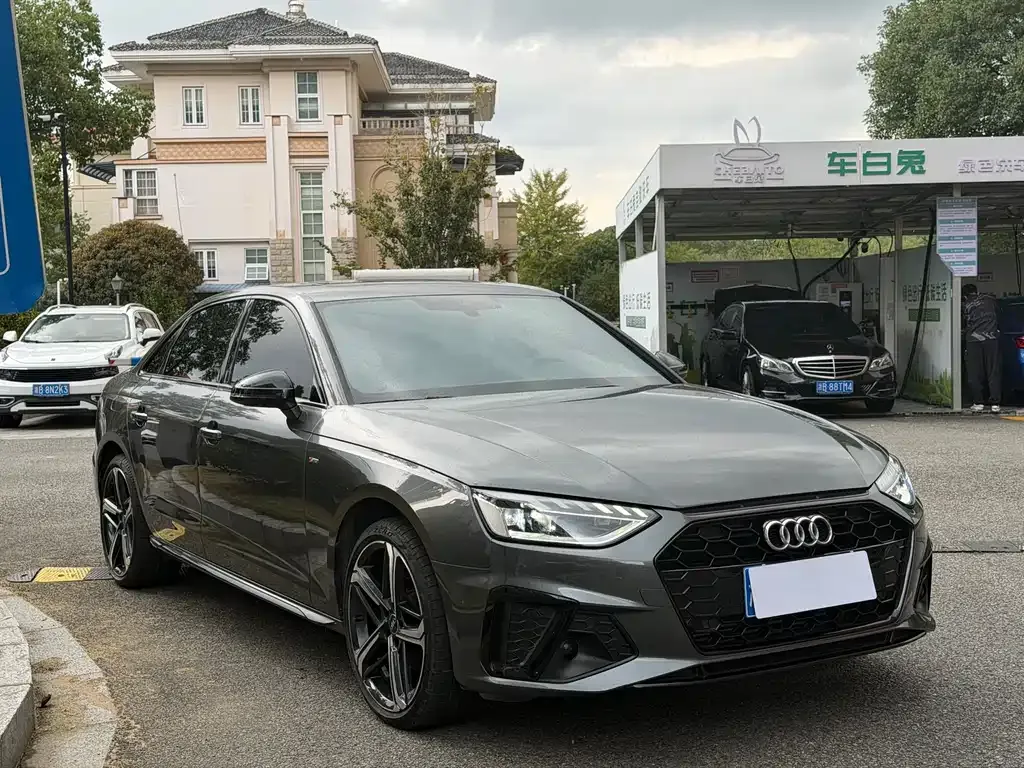 Audi A4L 2024 из CN, фото 9