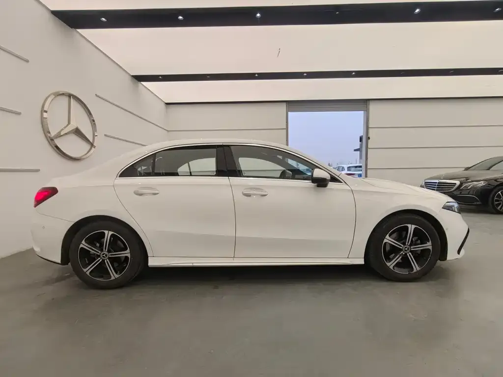 Mercedes-Benz A-Class — фото 2