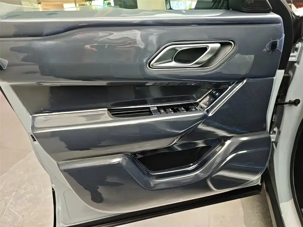 Land Rover Velar 2026 из CN, фото 6
