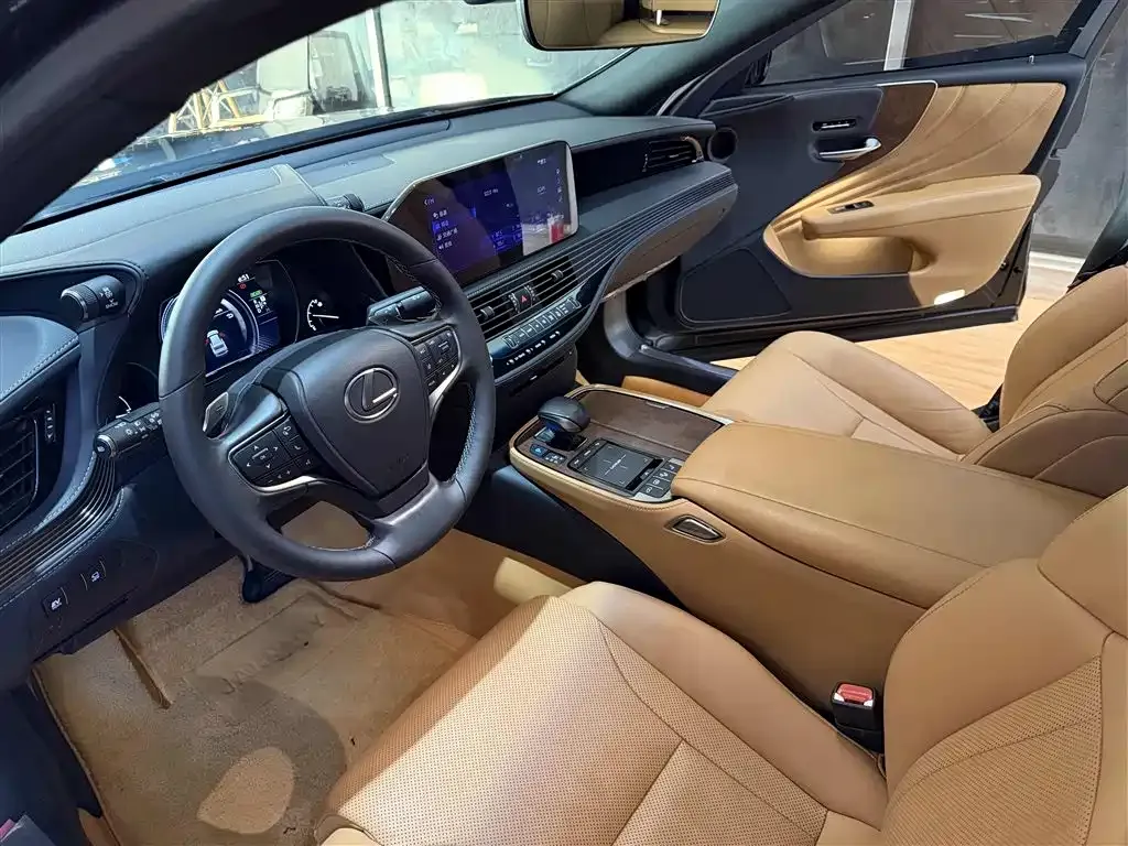 Lexus LS 2022 из CN, фото 8