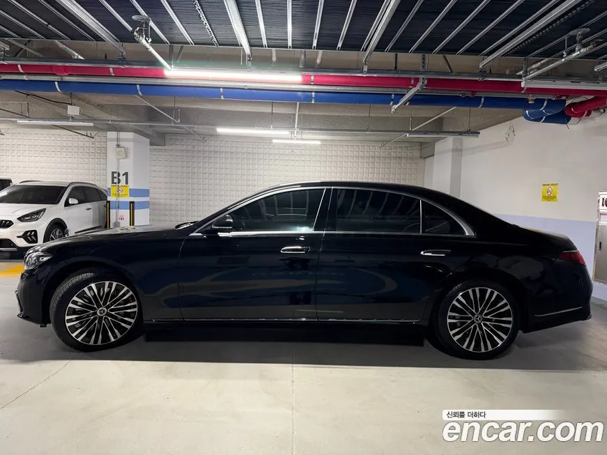 Mercedes-Benz S-Class 2023 из KR, фото 2