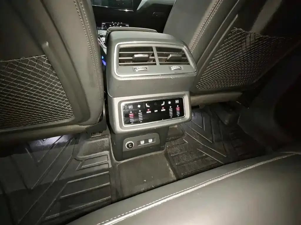 Audi e-tron (Import) 2021 из CN, фото 7