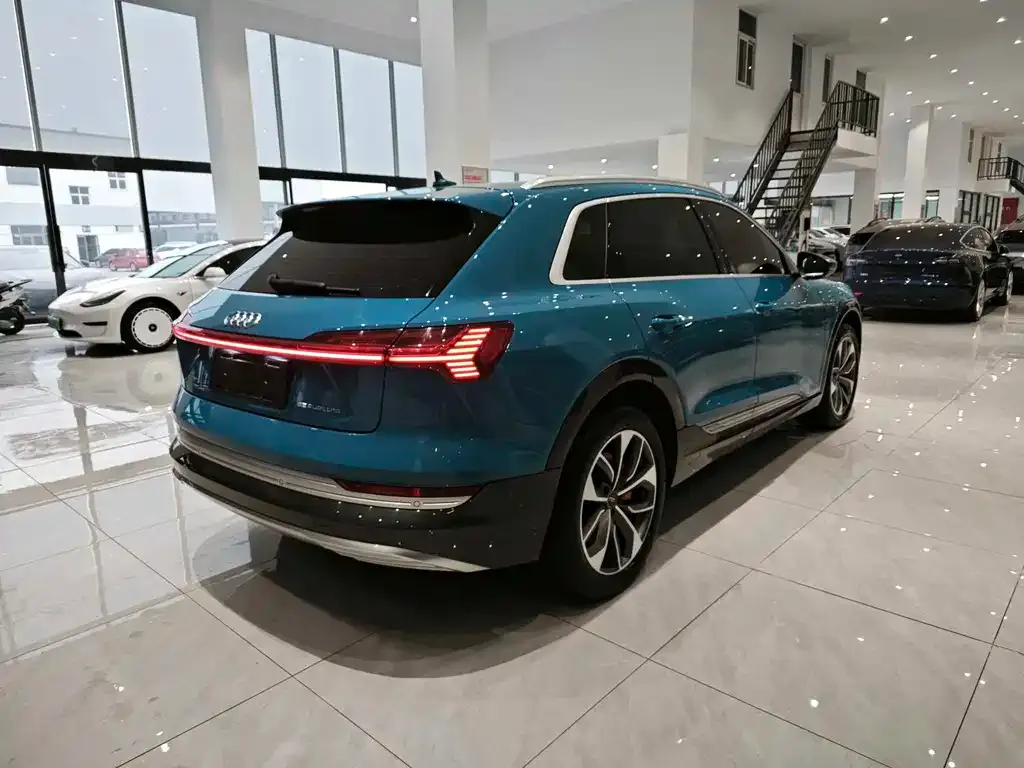 Audi e-tron (Import) 2021 из CN, фото 3