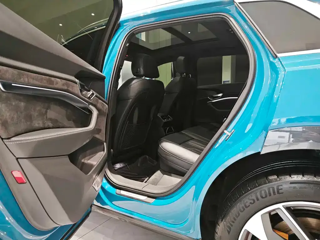 Audi e-tron (Import) 2021 из CN, фото 4
