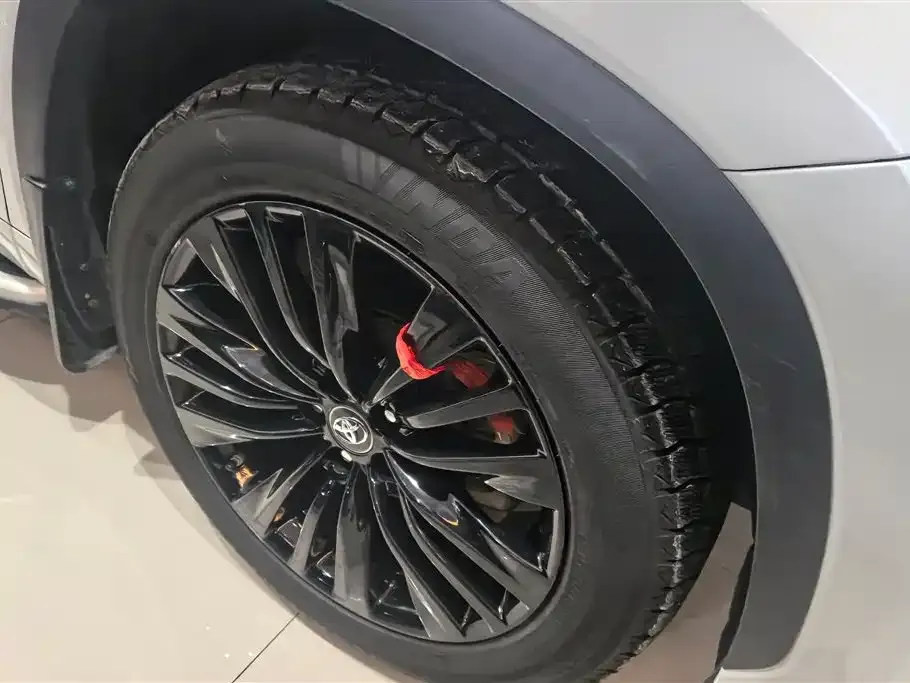 Toyota Highlander 2023 из CN, фото 2