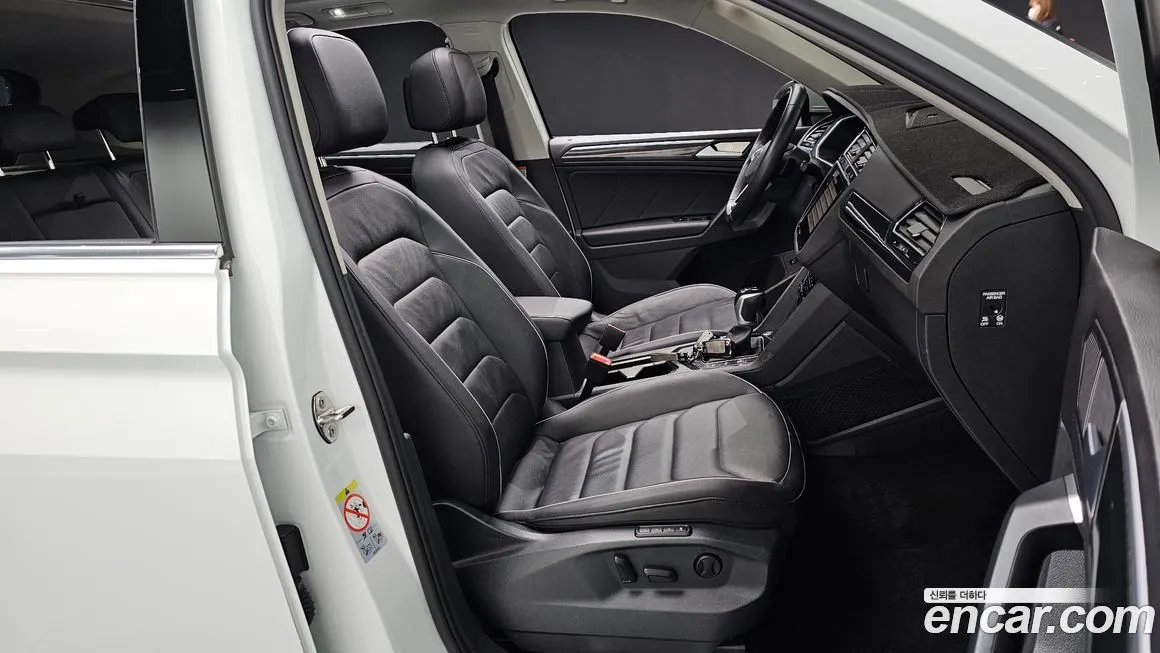 Volkswagen Tiguan — фото 10
