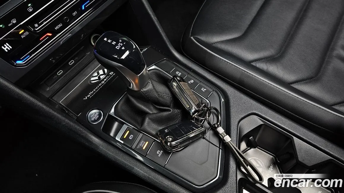 Volkswagen Tiguan — фото 8