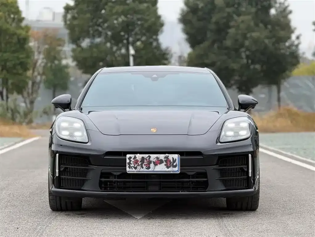 Porsche Panamera 2025 из CN, фото 4