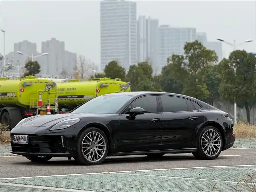 Porsche Panamera 2025 из CN, фото 2