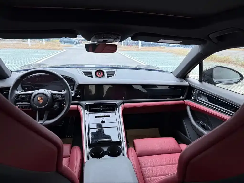 Porsche Panamera 2025 из CN, фото 7