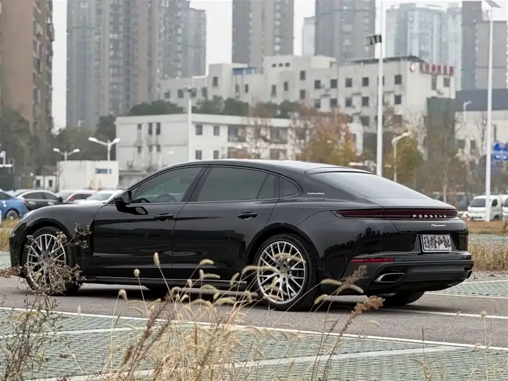 Porsche Panamera 2025 из CN, фото 3
