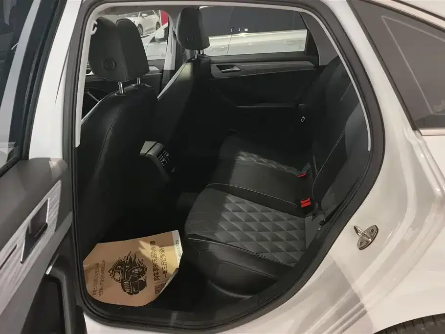 Volkswagen Sagitar 2023 из CN, фото 6