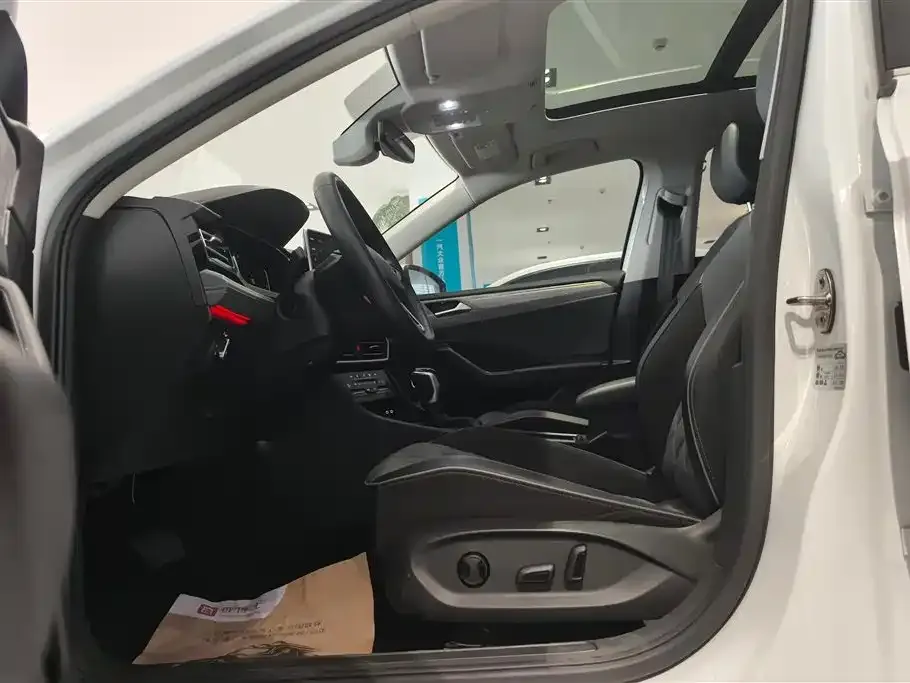 Volkswagen Sagitar 2023 из CN, фото 3