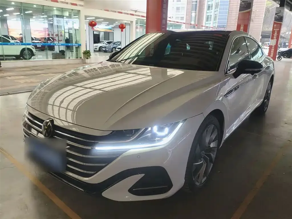 Volkswagen CC 2024 из CN, фото 1
