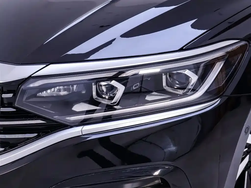 Volkswagen Passat 2022 из CN, фото 4
