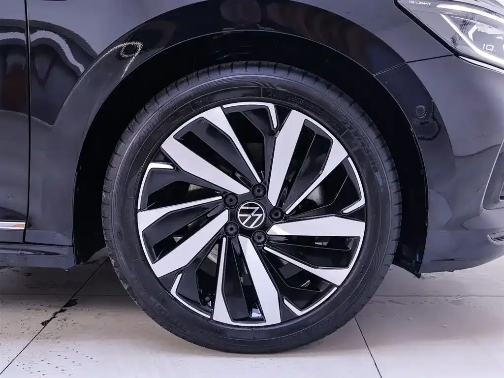 Volkswagen Passat 2022 из CN, фото 6