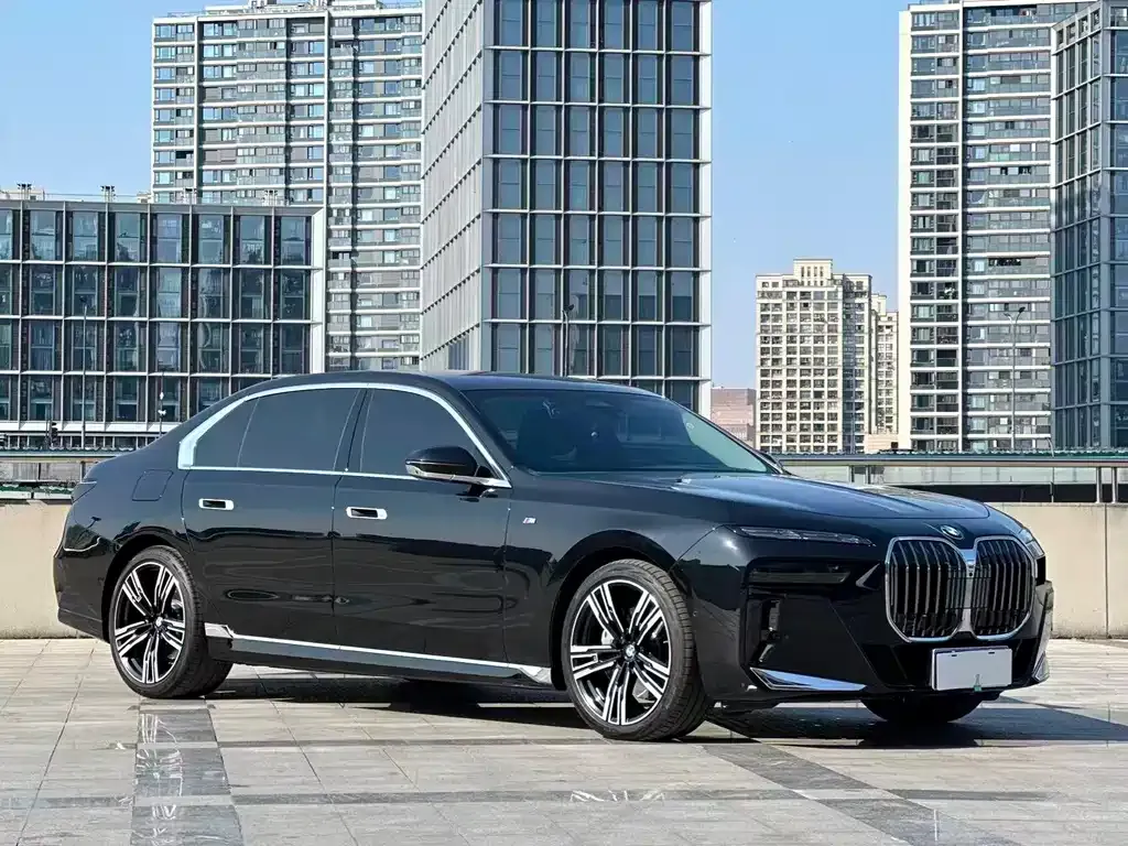 BMW 7 Series 2025 из CN, фото 2