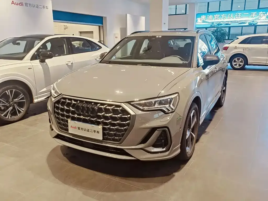 Audi Q3 2024 из CN, фото 1