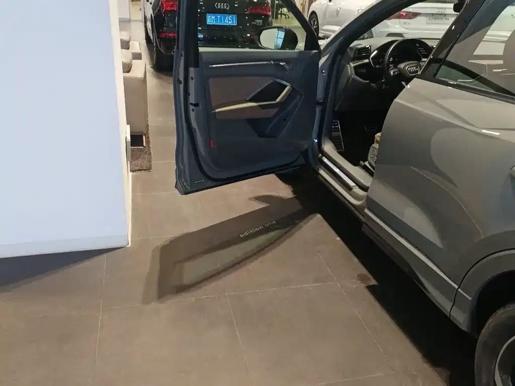 Audi Q3 2024 из CN, фото 4