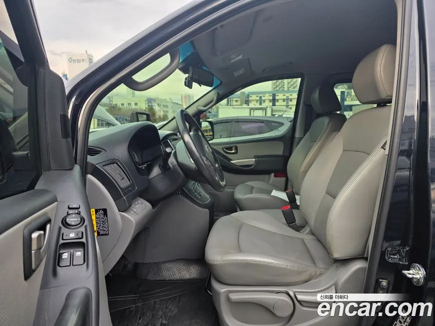 Hyundai Starex — фото 10