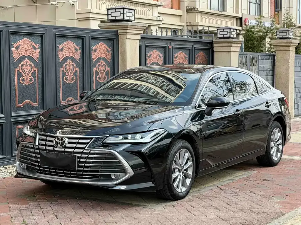 Toyota Avalon 2024 из CN, фото 1