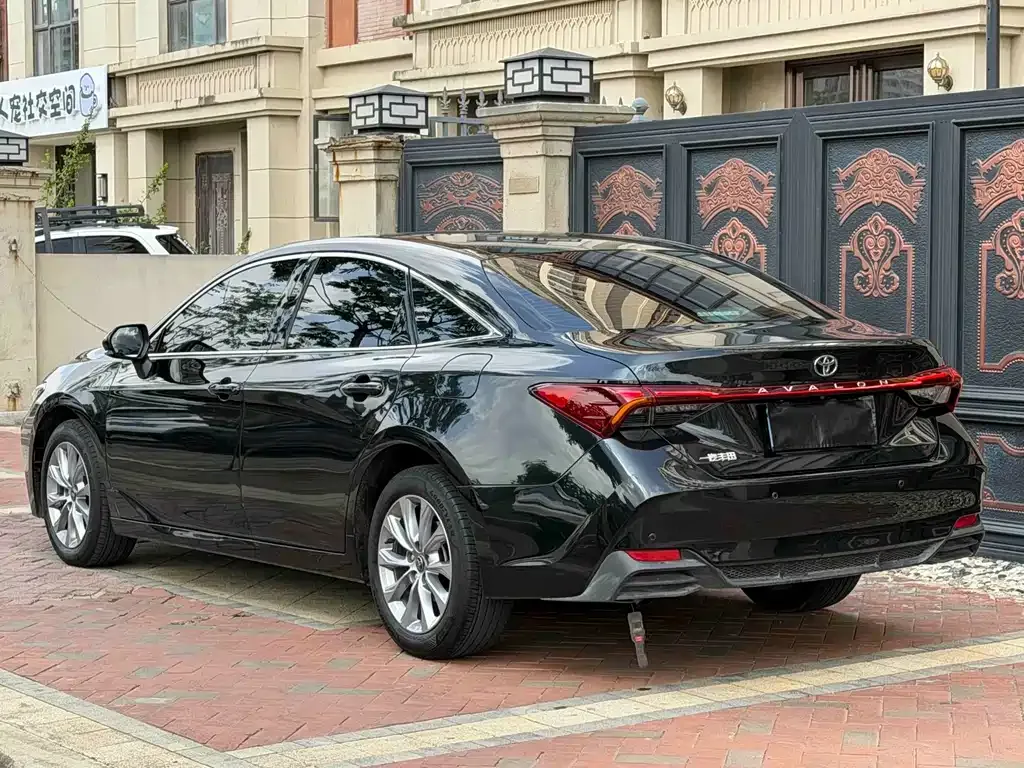 Toyota Avalon 2024 из CN, фото 5