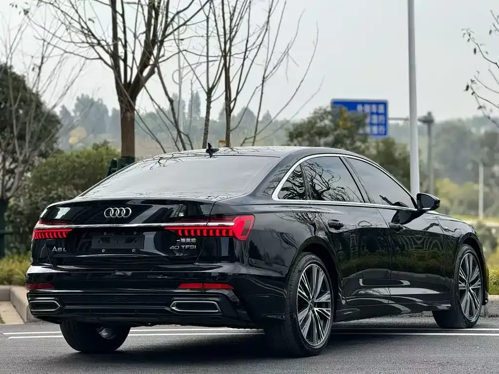 Audi A6L 2022 из CN, фото 6