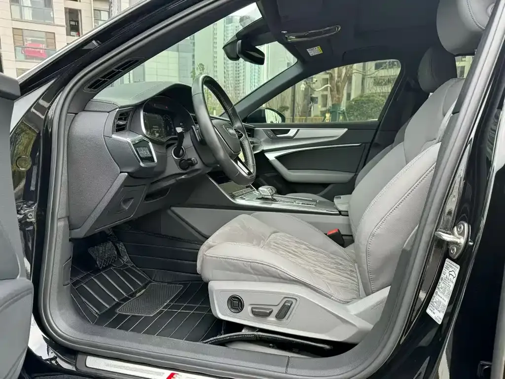 Audi A6L 2022 из CN, фото 7