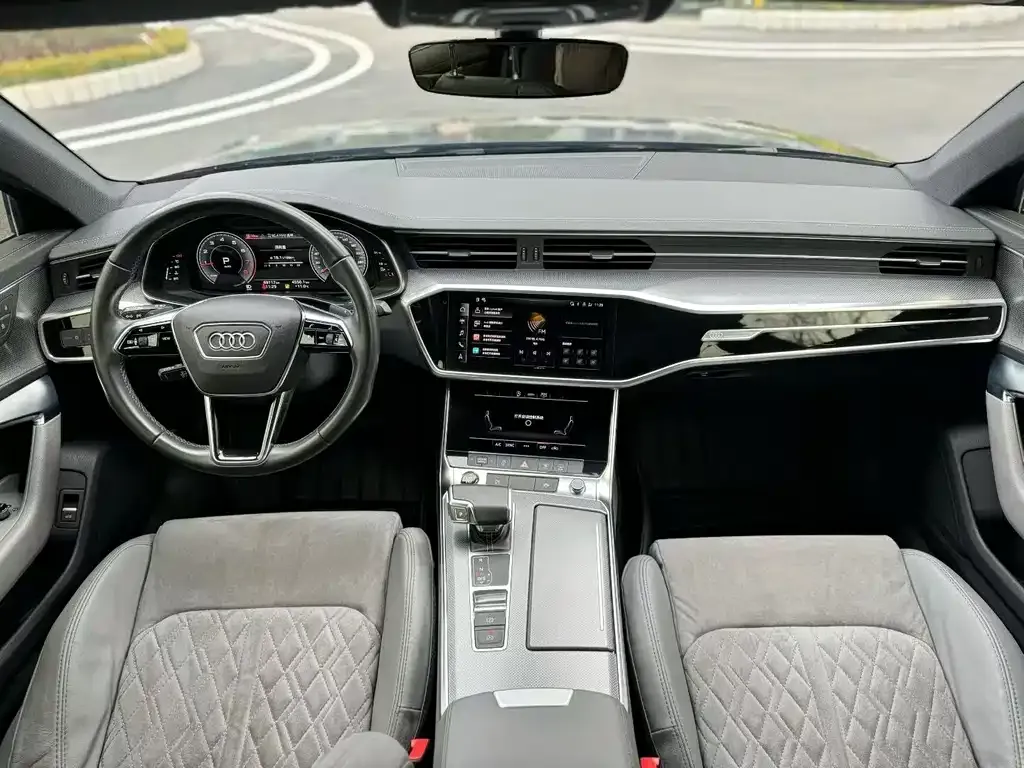 Audi A6L 2022 из CN, фото 8