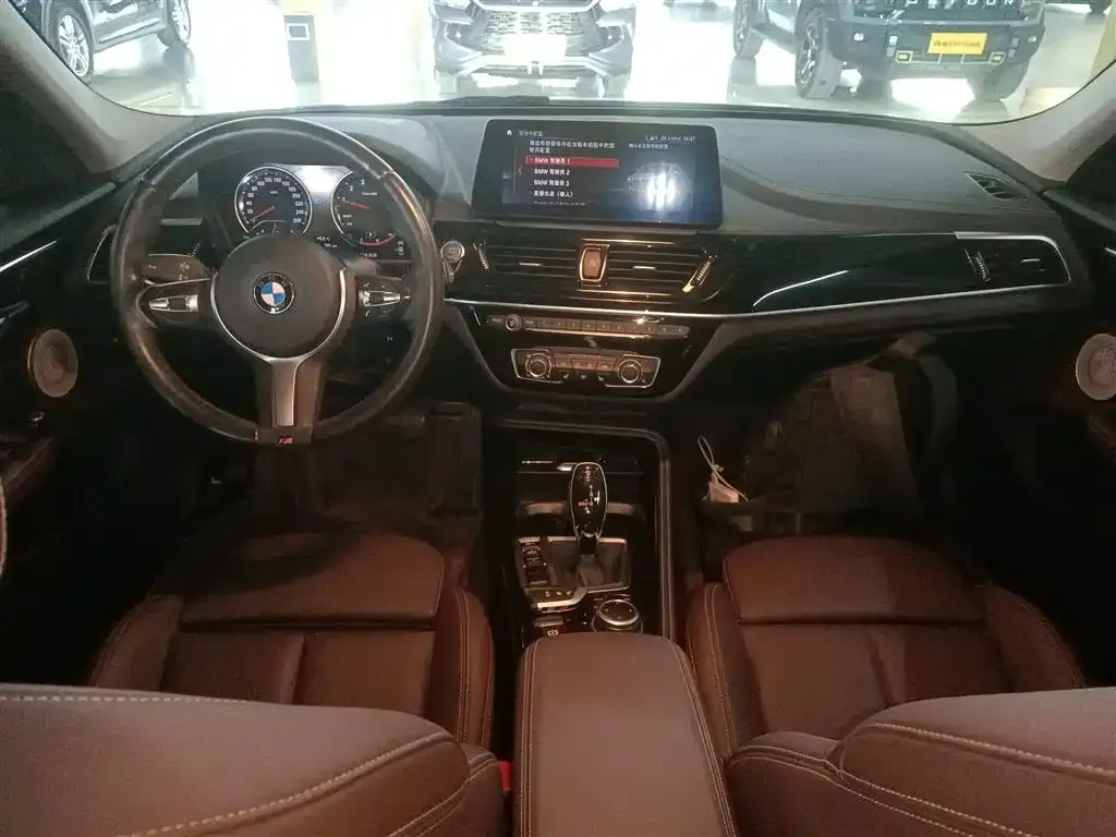 BMW 1 Series 2023 из CN, фото 9