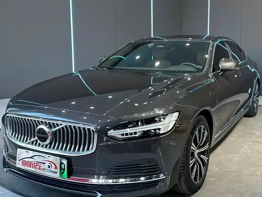 Volvo S90 PHEV — фото 1