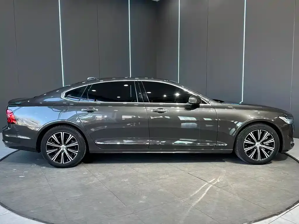 Volvo S90 PHEV — фото 5
