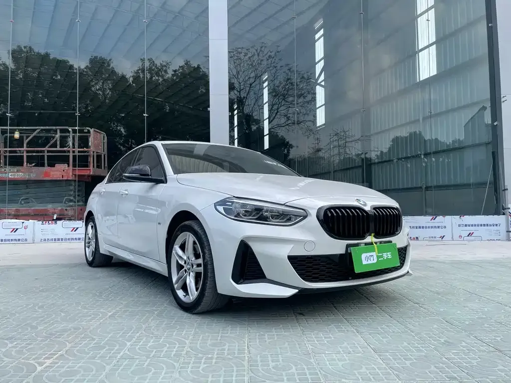 BMW 1 Series 2023 из CN, фото 4