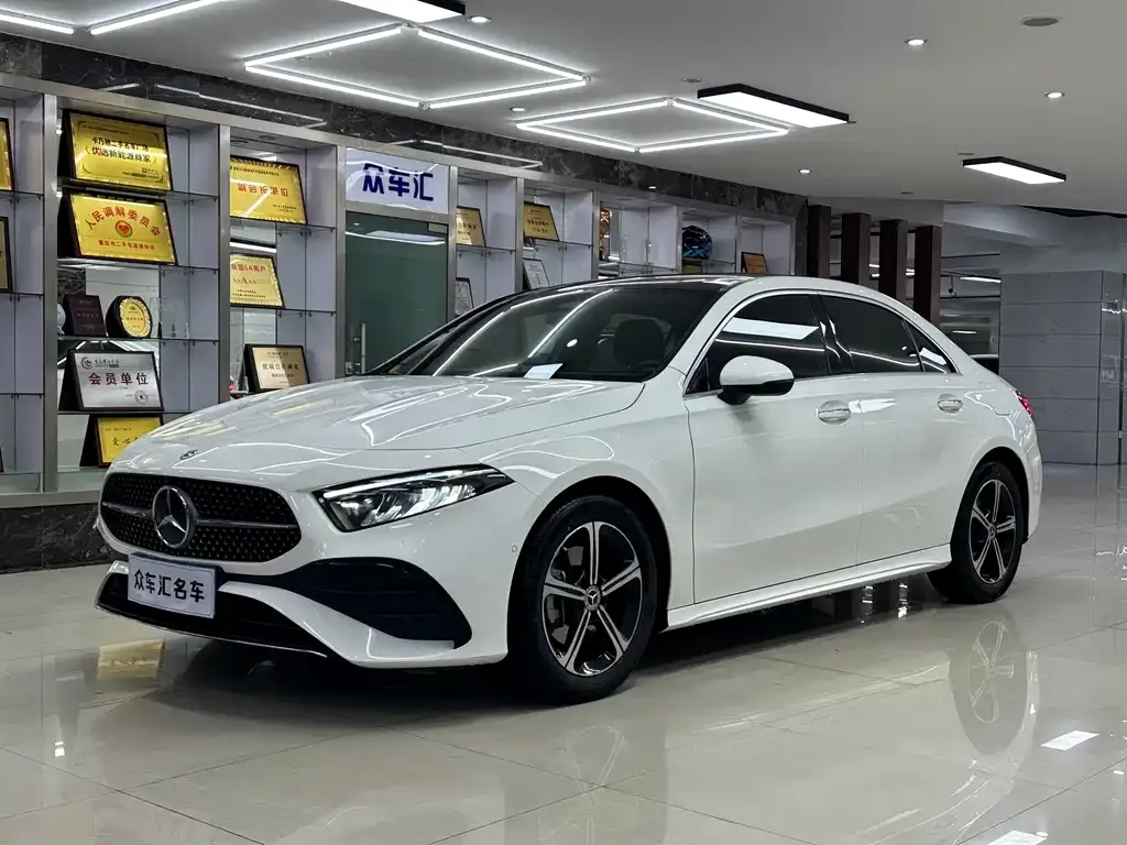 Mercedes-Benz A-Class 2024 из CN, фото 1