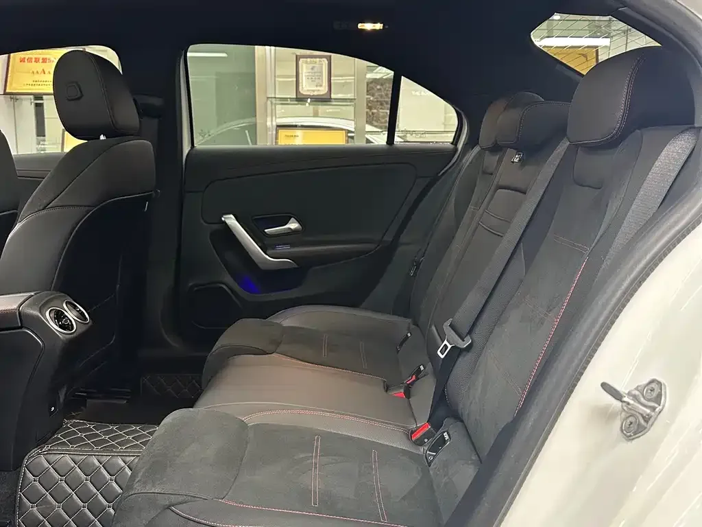 Mercedes-Benz A-Class 2024 из CN, фото 2